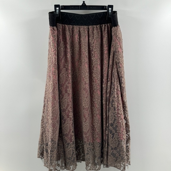 LuLaRoe Dresses & Skirts - LuLaRoe Lola Skirt Brown Lace with Pink Peekaboo Lining Size Large